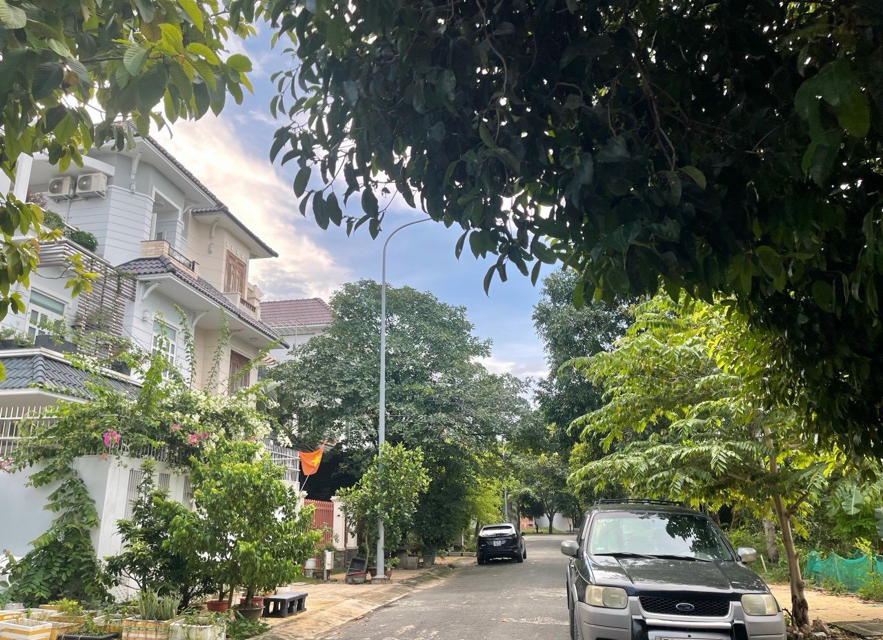 Cần bán Biệt thự Phường Phú Hữu, Quận 9, Diện tích 168m², Giá 14.5 Tỷ 10