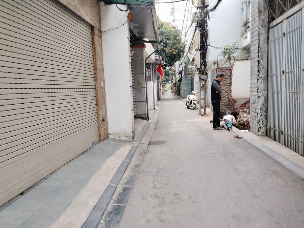 BÁN NHÀ MỚI  Ô TÔ VÀO NHÀ ĐẦU PHỐ Ngọc Thụy 51m2,X  5 tầng,mặt tiền 5m, 14.2 tỷ Long Biên. 2