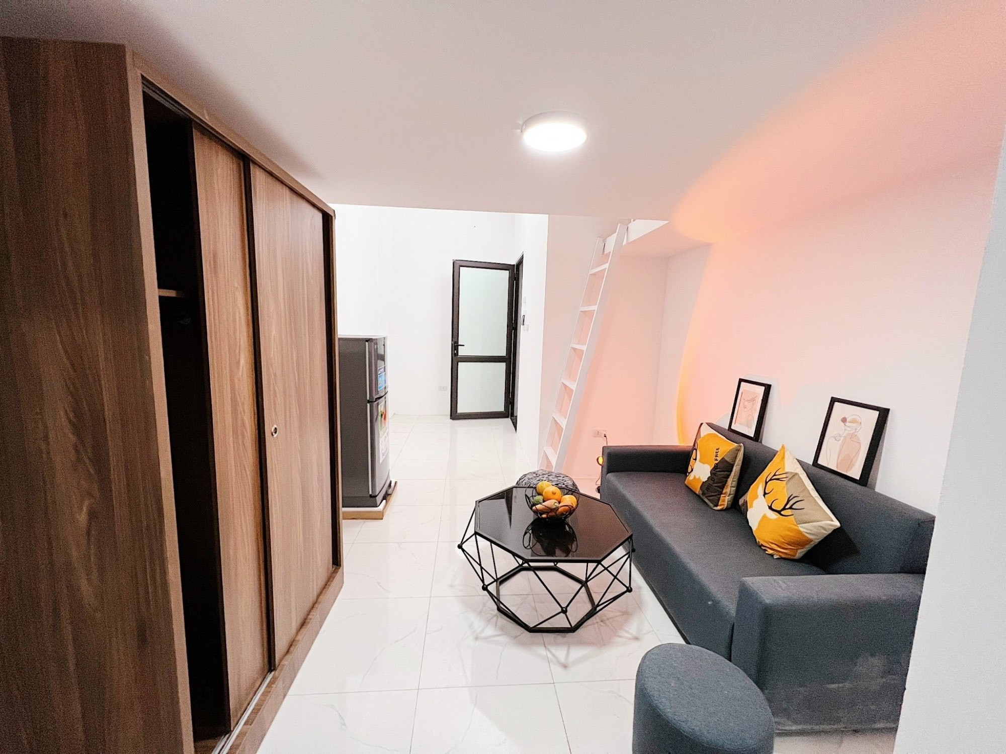 CCMN ĐỐNG ĐA 40M2 6 TẦNG 9PKK DOANH THU 45TR/THÁNG GIÁ 8 TỶ 2