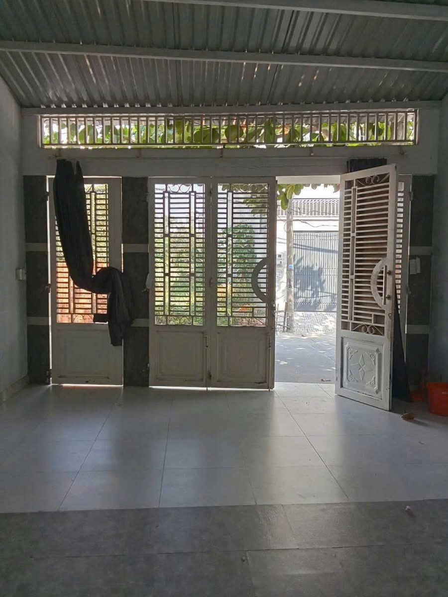 Cho thuê Nhà mặt tiền dự án Khu dân cư Hồng Long, Diện tích 300m², Giá 16 Triệu/tháng 3