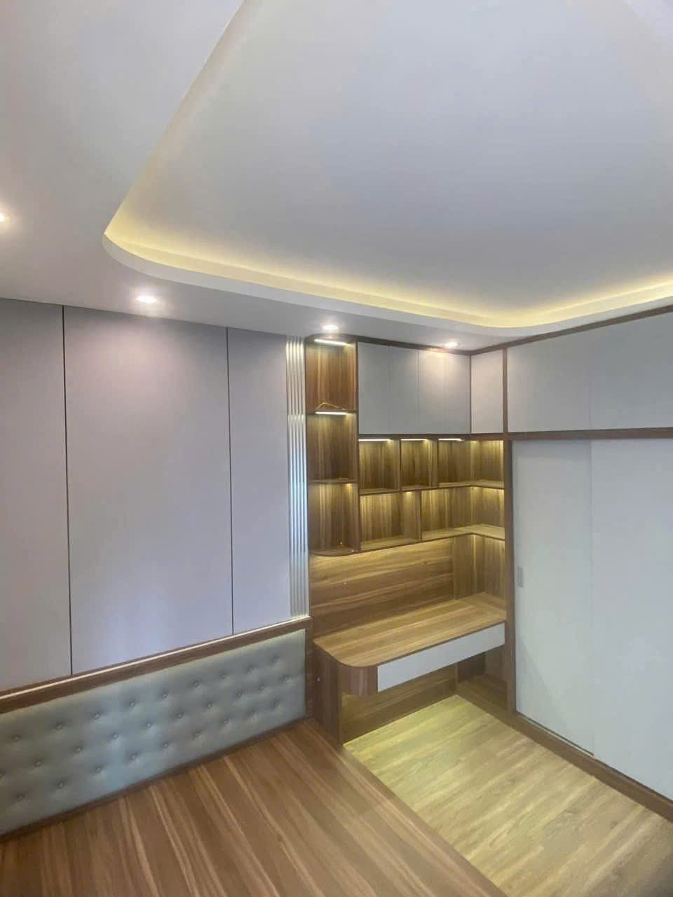 Bán nhà 42m2 cạnh trường Tiểu Học Lại Yên Hoài Đức. Nhà 4 tầng View hồ điều hòa thoáng mát 3