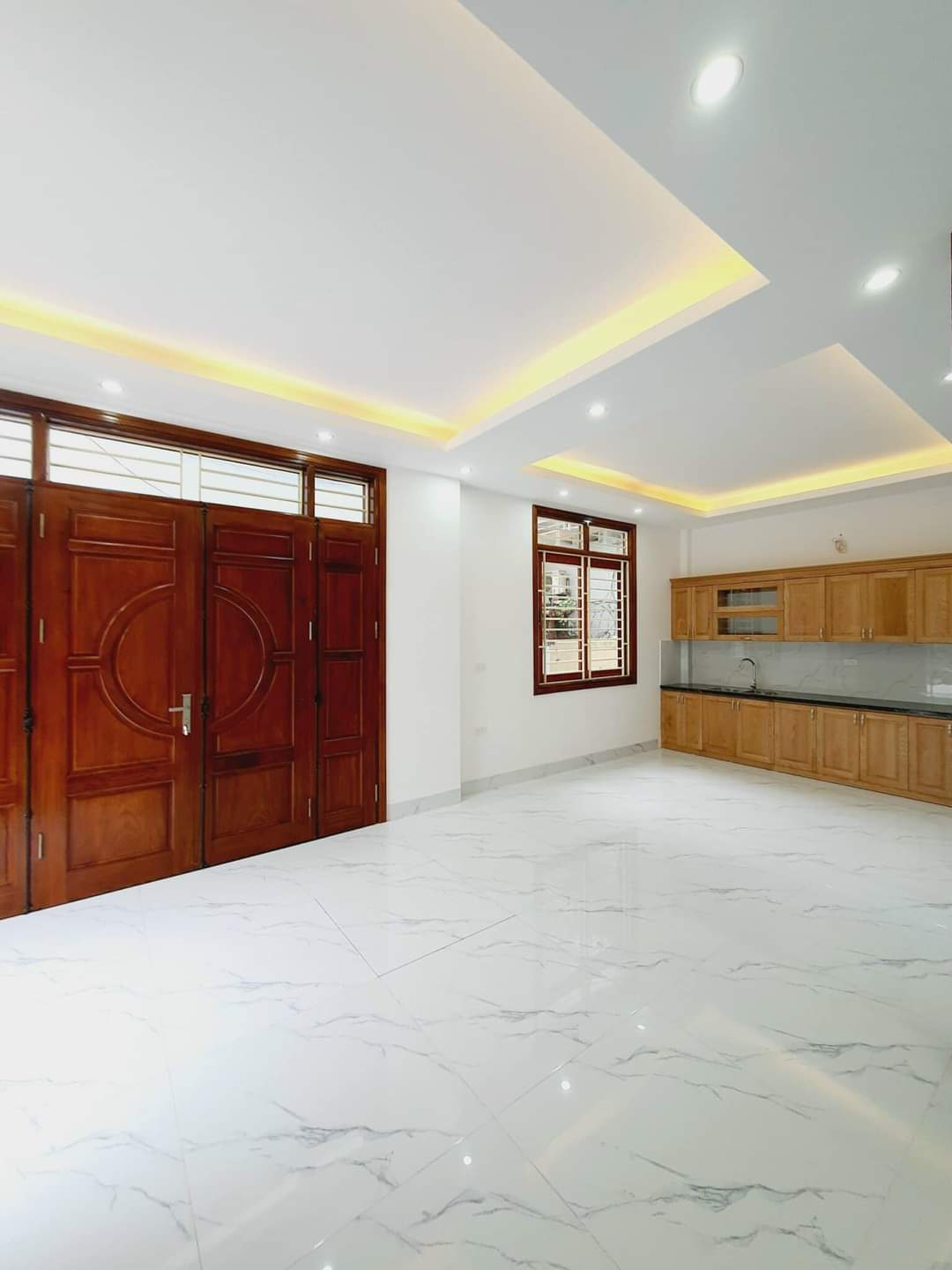 Nhà trung tâm Hoài Đức, Cát Quế 42M 4 Tầng, ngõ 3m, 2 mặt thoáng giá 3.5 tỷ 2