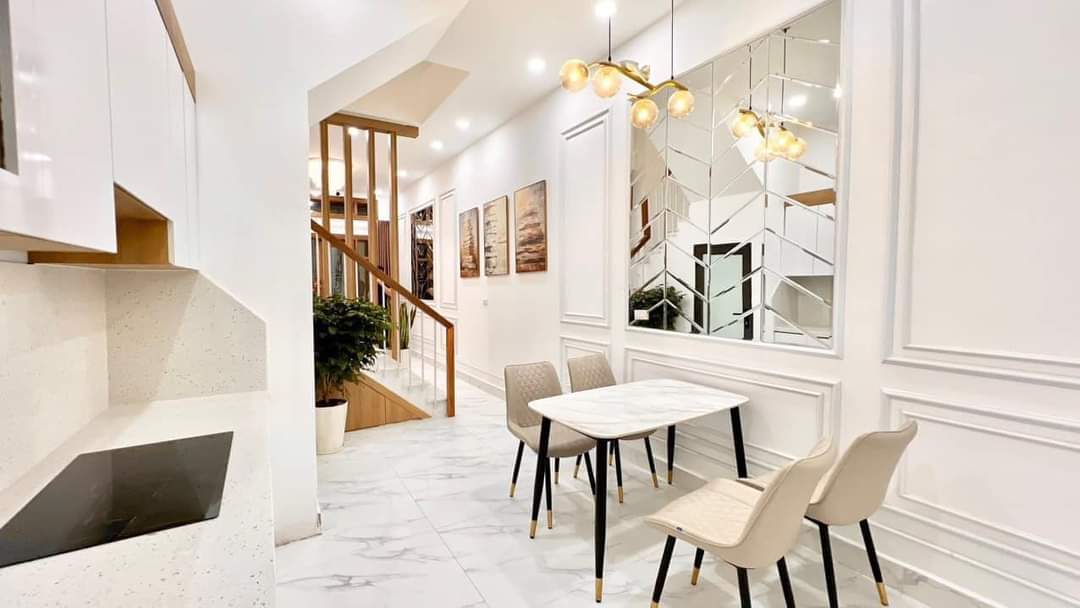 Bán nhà Lại Yên, Hoài Đức. 38m2 xây 4 tầng đầy đủ nội thất. Đối diện trường Edison School 3