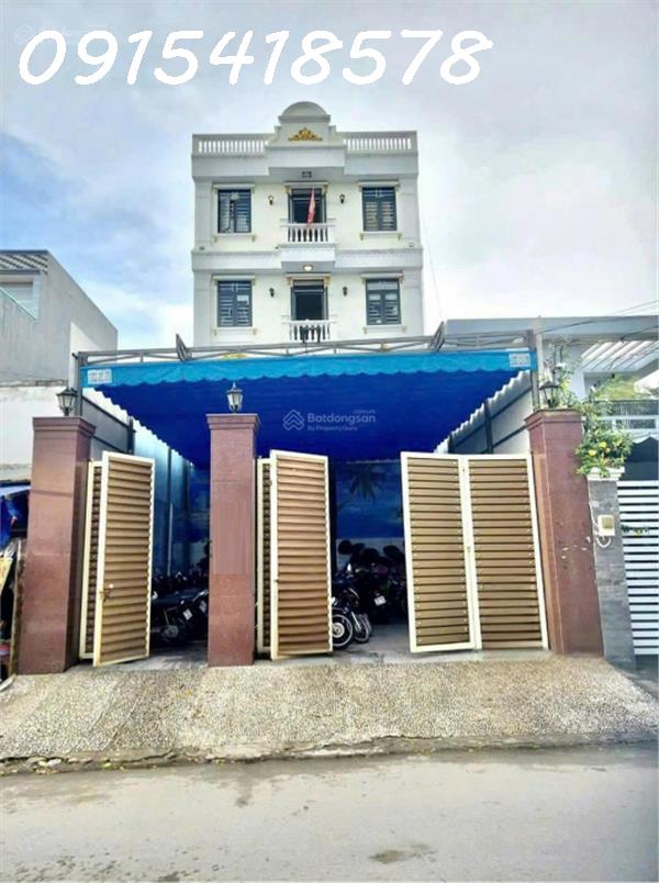 Bán Căn hộ dịch vụ mặt tiền đường  Thủ Đức 36 phòng full khách 3