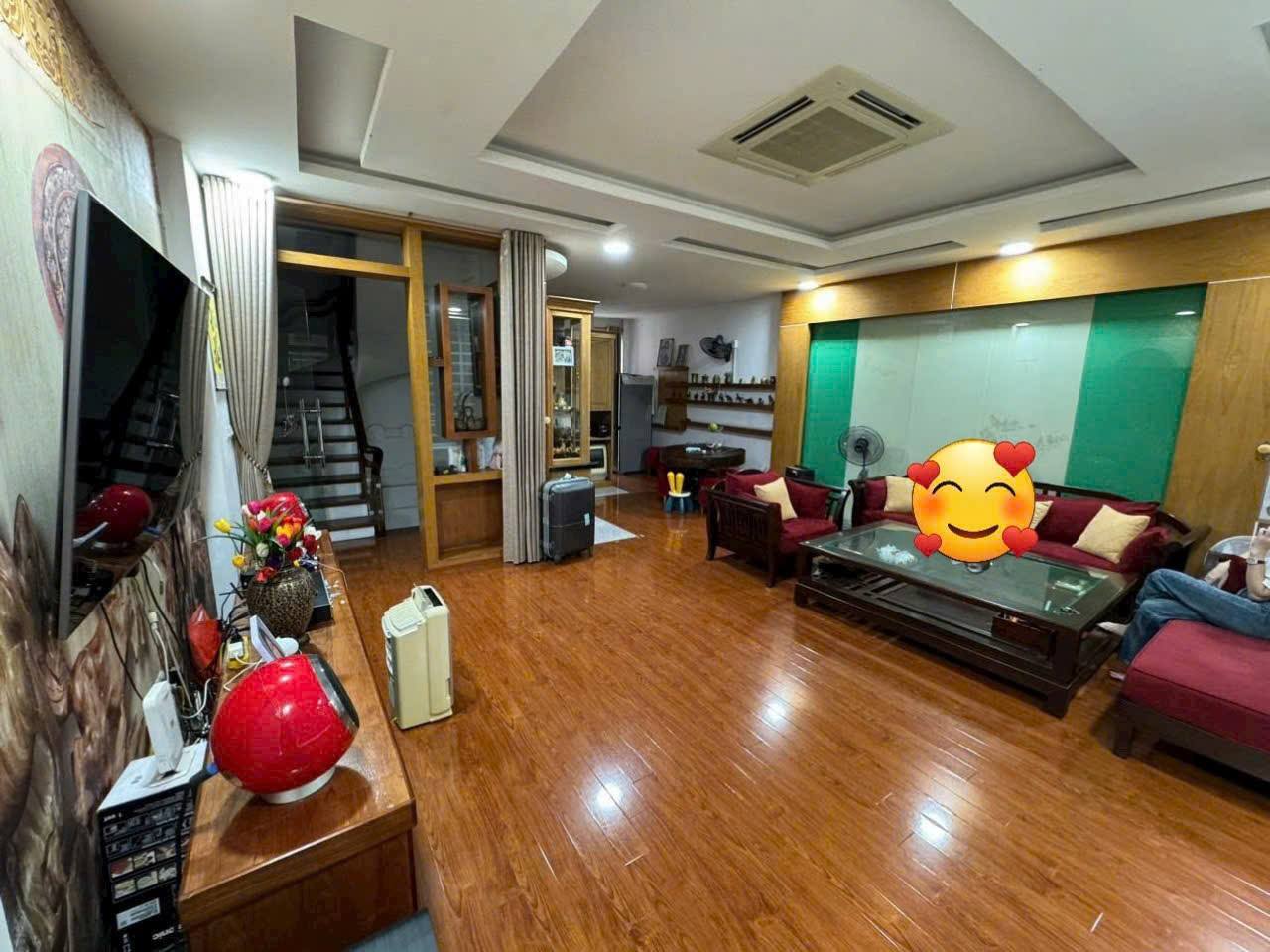HÀNG SIÊU HIẾM - GARA 2 Ô TÔ - MẶT TIỀN ĐẸP - TRUNG TÂM THÁI HÀ 2
