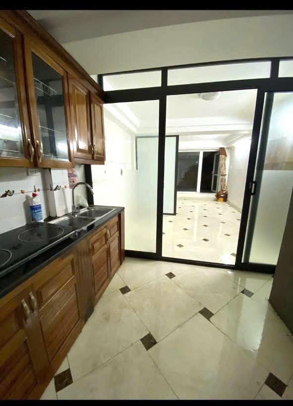 ĐÁC ĐỊA THANH XUÂN - Ô TÔ ĐỖ CỬA,VÀO NHÀ - -KINH DOANH VIP - PHỐ NGUYỄN VĂN TRỖI - 16 TỶ 4