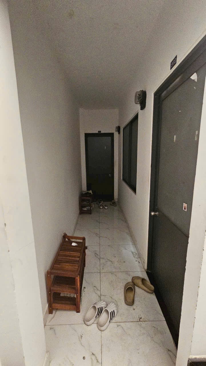 Bán tòa nhà 12 phòng tại Nguyễn Thượng Hiền, P6, ( 6.4 x 17m), 4 tầng thang máy, TN 660tr/ năm mà 3