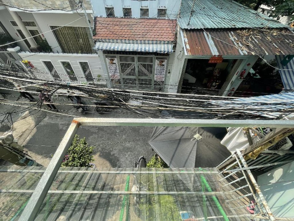 Bán nhà HXH ngay Đầm Sen, 4x15m2 1T 1L sát mặt tiền, chỉ 5.x tỷ 4
