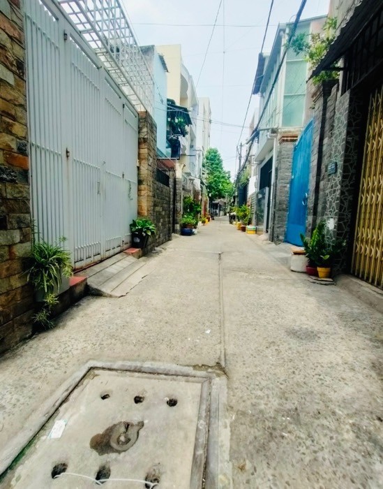 102m2 NGUYỄN HỒNG ĐÀO HXH NGANG 6m, gần mặt tiền hơn 8 tỷ 4
