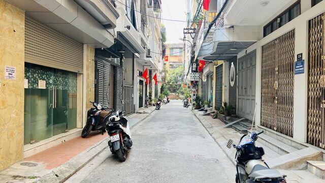 PHÂN LÔ - OTÔ TRÁNH - VỈA HÈ - THÔNG SỐ VÀNG TRONG LÀNG HOÀNG QUỐC VIỆT - 25 TỶ 2