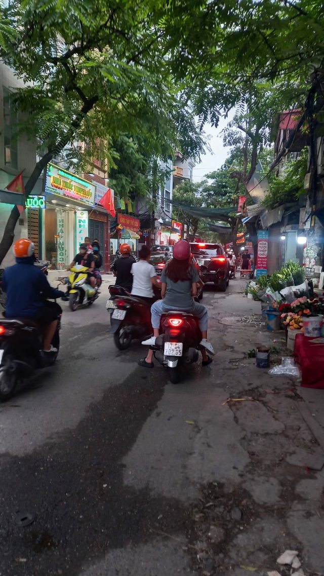 CỰC HOT: Bán nhà Phố Xuân Đỉnh, 2 mặt đường, oto, kinh doanh, 50m2x5T Giá: 15 tỷ 3