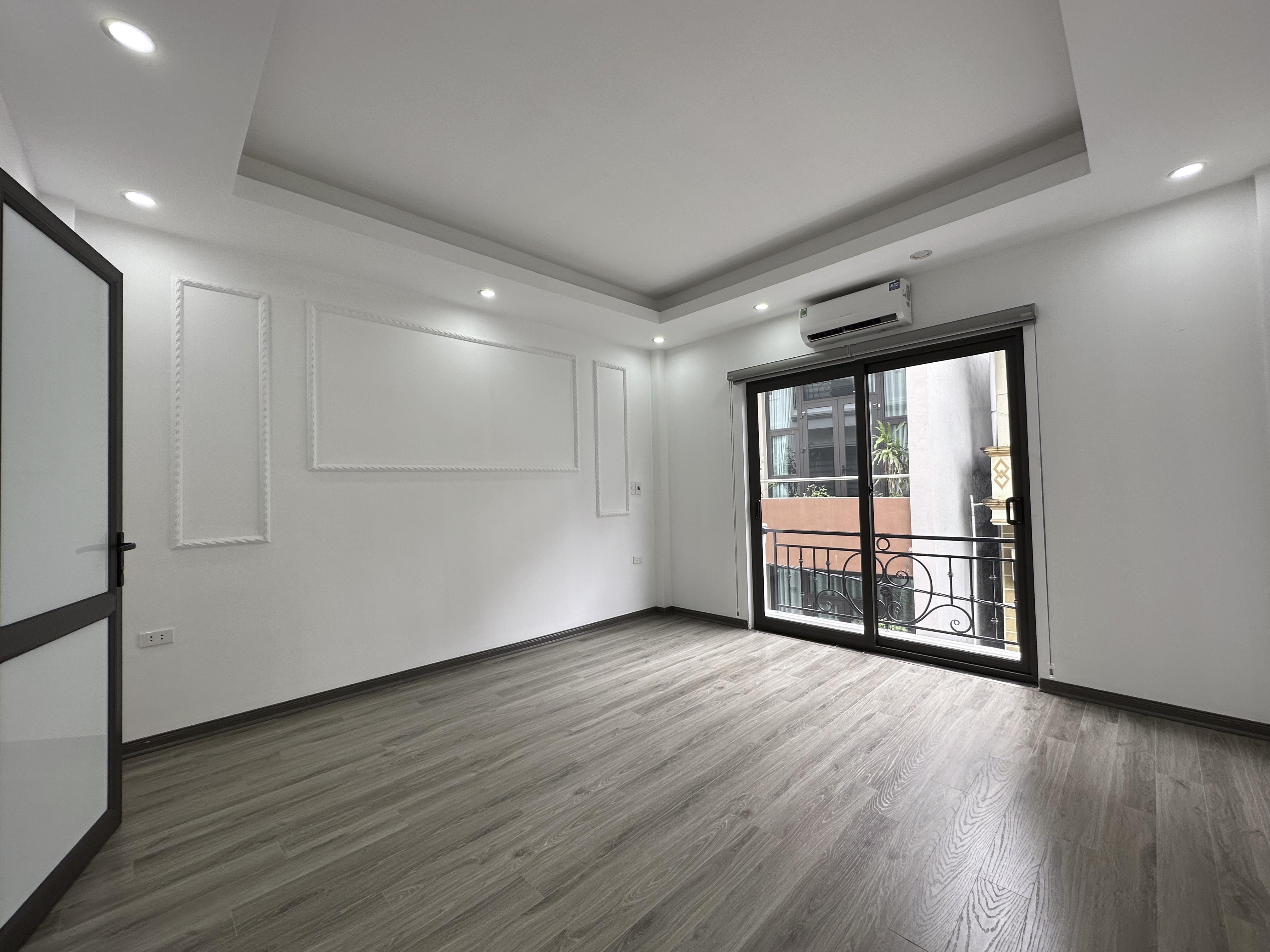 Bán nhà riêng tại Xuân Phương, Nam Từ Liêm, 32m², 5 tầng, 2 mặt thoáng 4