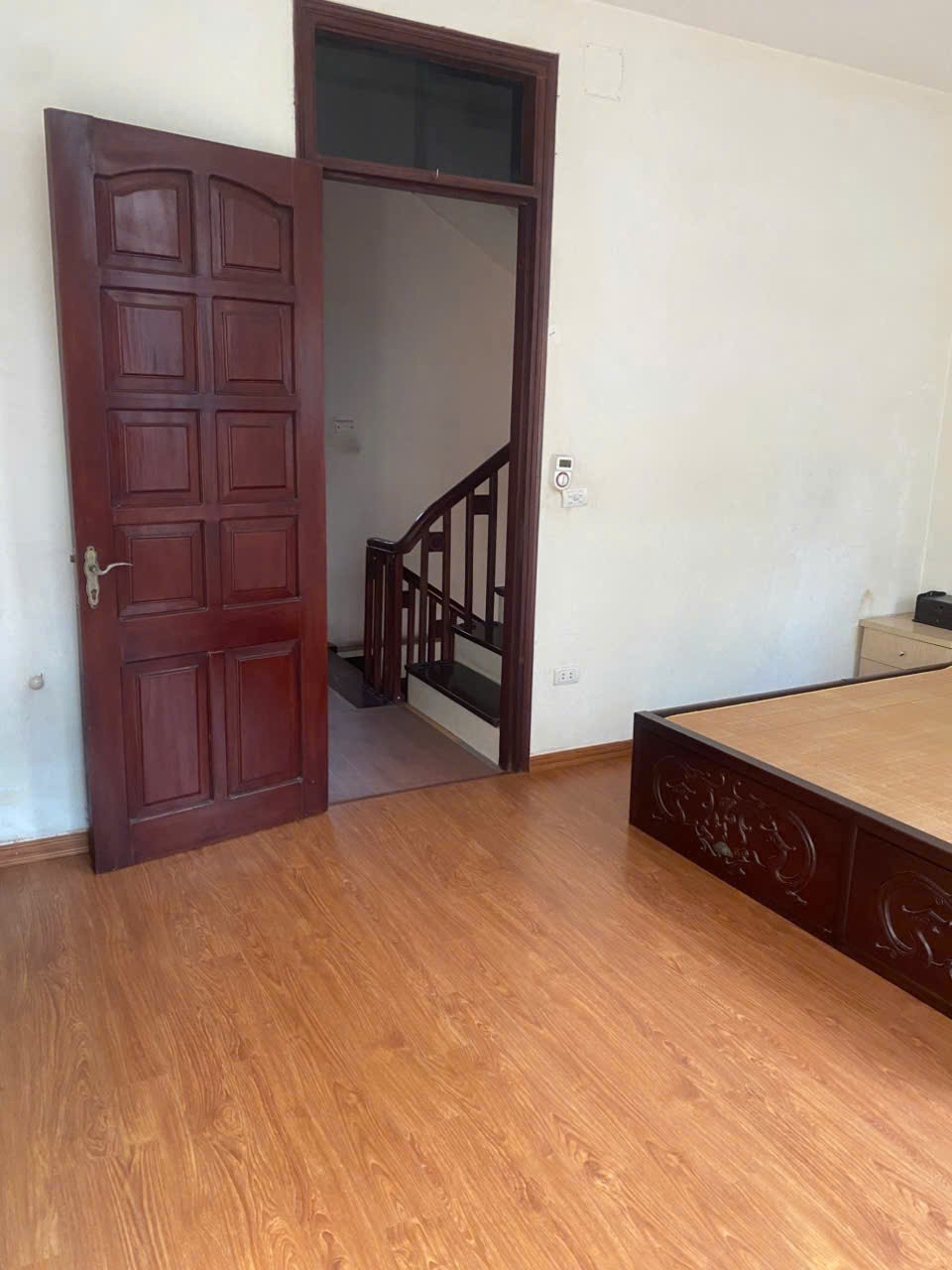 Cho thuê nhà ngõ 175 Hồng Hà - Phúc Xá - Ba Đình 50m x 5T, 6PN, giá 24tr, vỉa hè, KD tốt 3