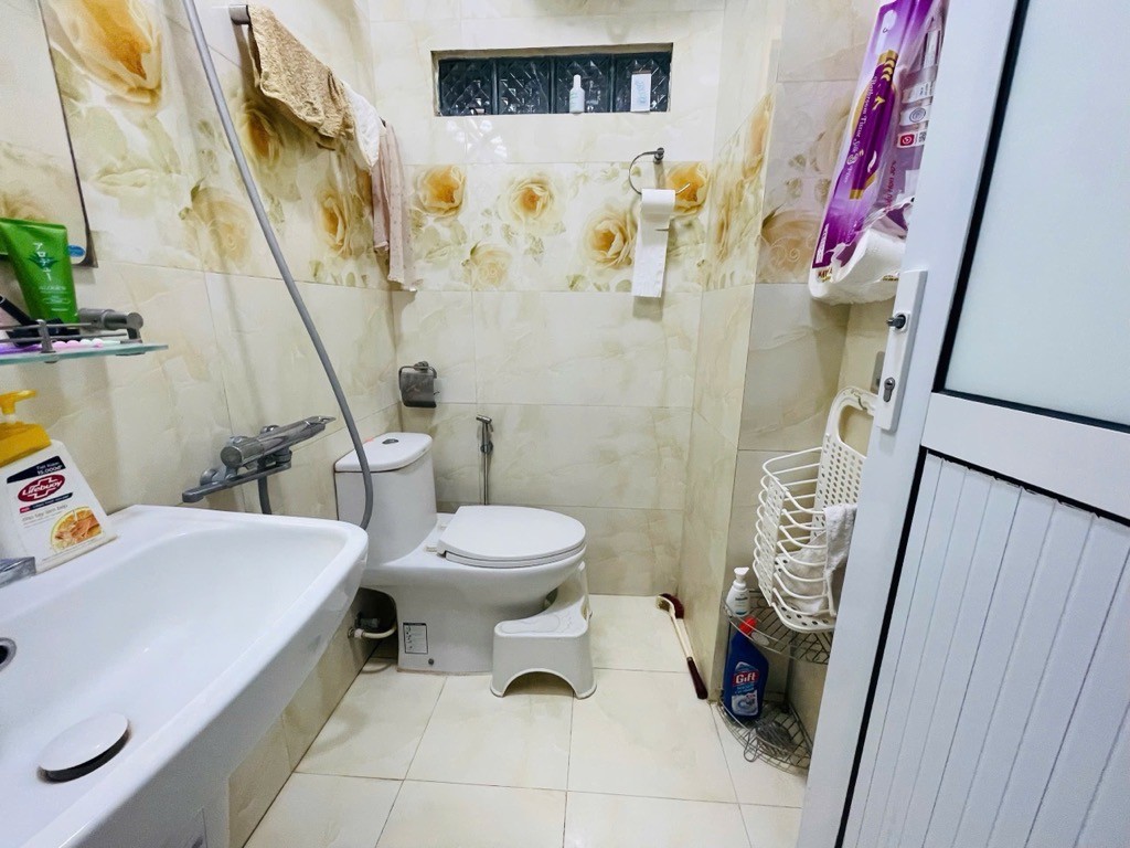 Bán nhà Đào Tấn, Ba Đình, ngõ thông, oto, DTSD 109m2, 5 tầng, Mt 6m, chỉ 22 tỷ 4