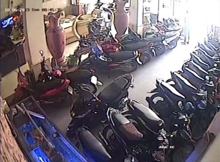 ĐỊNH CƯ NƯỚC NGOÀI – CẦN NHƯỢNG KHÁCH SẠN 7 TẦNG ĐANG KD TỐT – MT HÀ HUY GIÁP 2