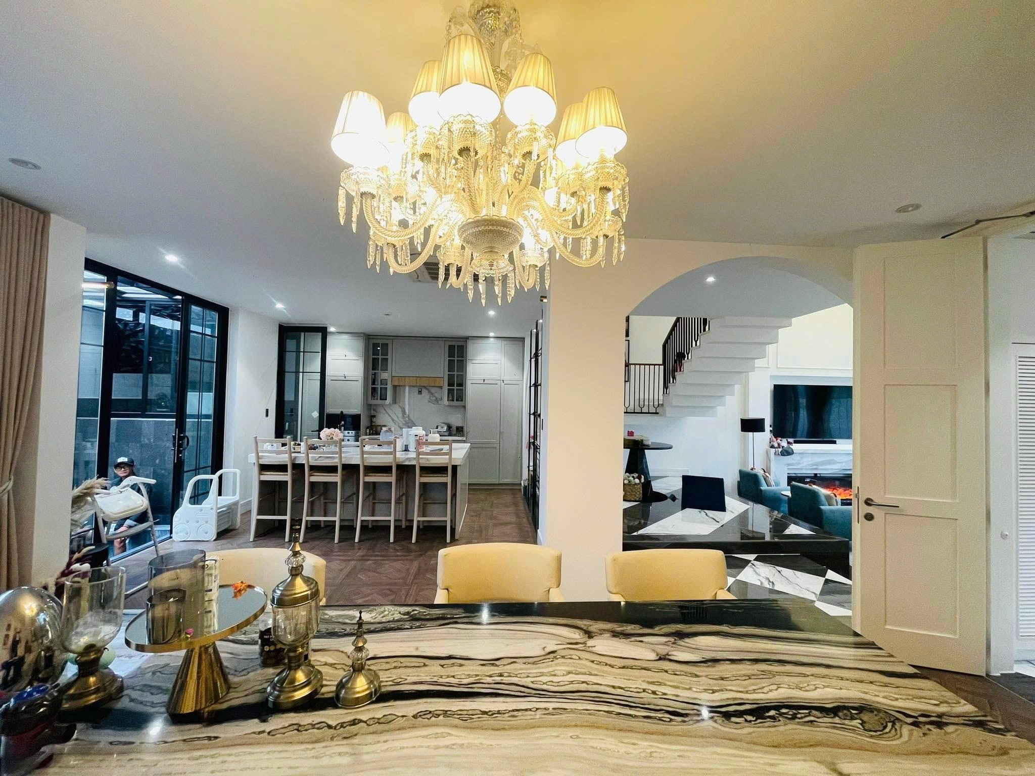 Cần bán Nhà mặt tiền Phường Phú Hữu, Quận 9, Diện tích 162m², Giá 20.5 Tỷ 12