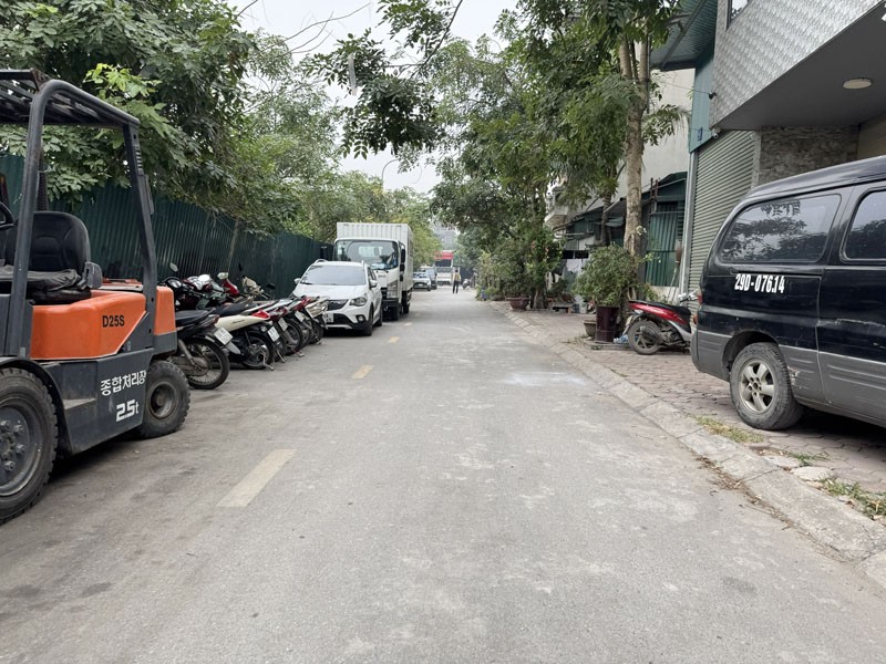 Cần bán 80,2m2 đất trên sổ, tặng thêm 10m2 ngoài sổ tại ngõ 84 phố Nguyễn Thời Trung 2