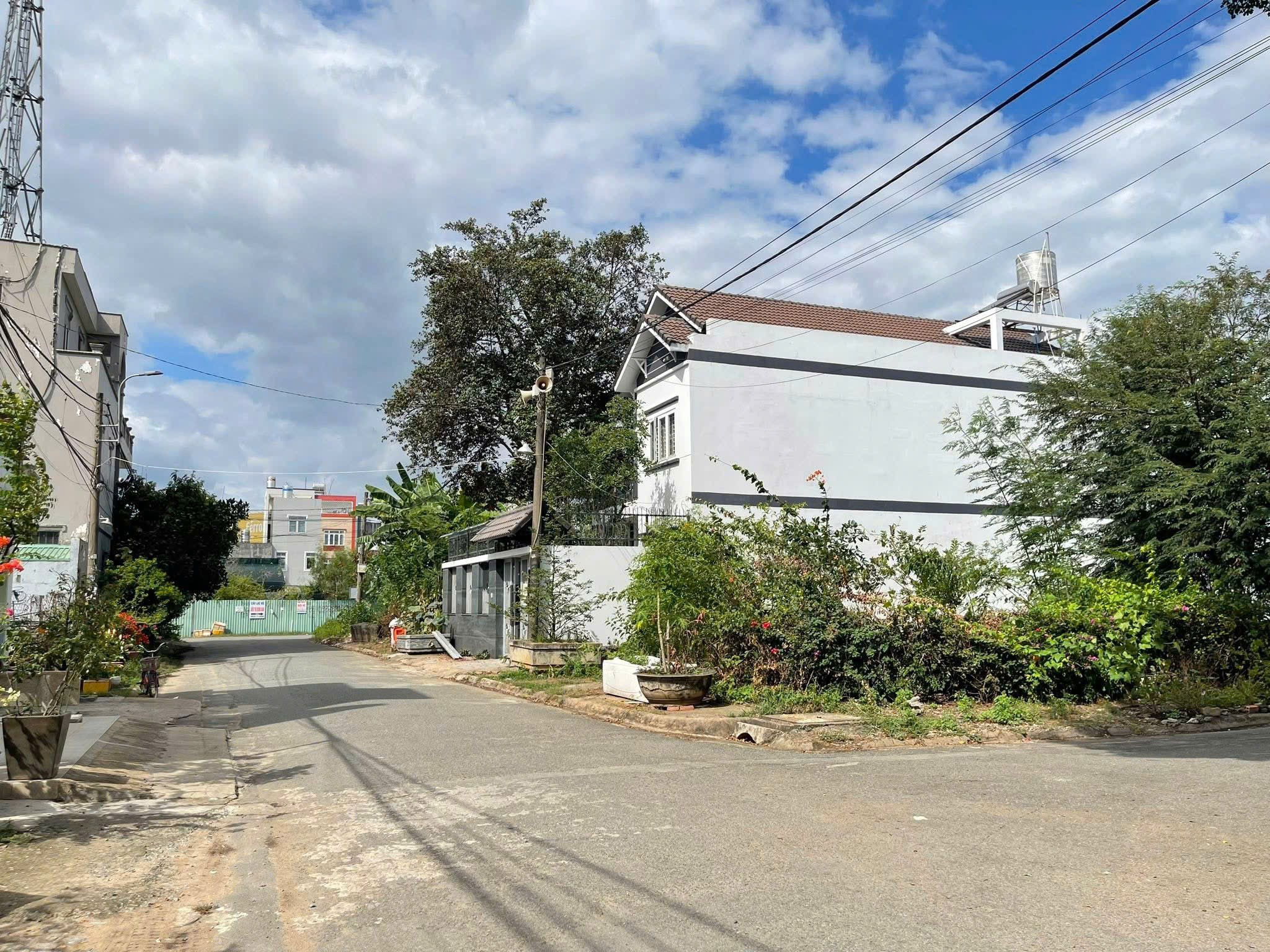 Cần bán Đất Phường Phú Hữu, Quận 9, Diện tích 200m², Giá 17 Tỷ 2