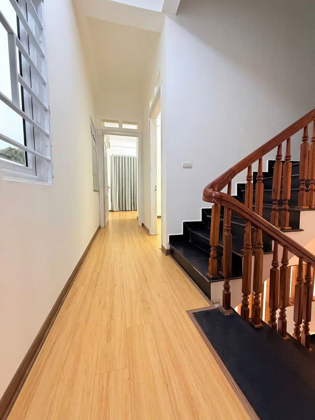 NHÀ MỚI LÔ GÓC Ô TÔ ĐỖ CỬA Ngọc Thụy- Long Biên 55m2, X 4 tầng, mặt tiền   4m,8.8 tỷ. 3