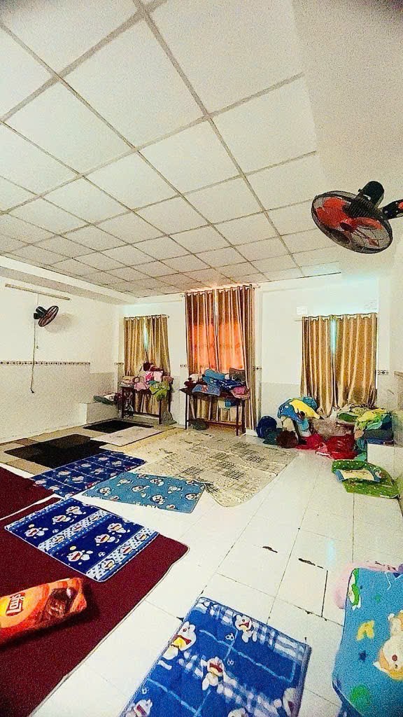 NHÀ 3 TẦNG (6x15) MẶT TIỀN NHỰA 10M - LỀ 3M TÂN CHÁNH HIỆP 26, Q12 3