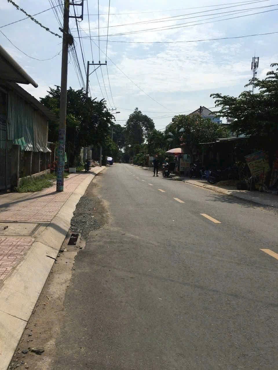 Cần bán gấp lô Đất (15x40) SHR, Mặt Tiền Tân Hiệp 14, Hóc Môn Giá Đầu tư 3