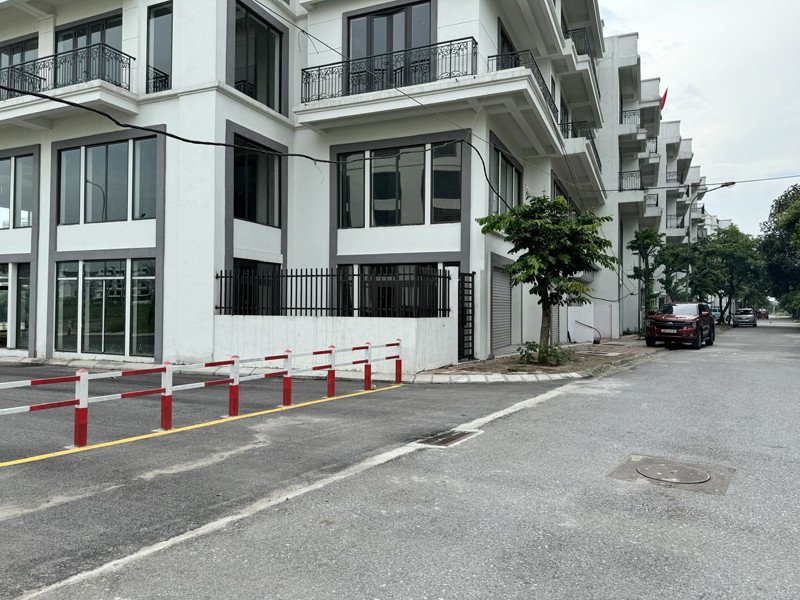 Bán 104,8m2 căn góc Shophouse Metropolitan - Trâu Quỳ. Vị trí trung tâm, vùng lõi Gia Lâm 3