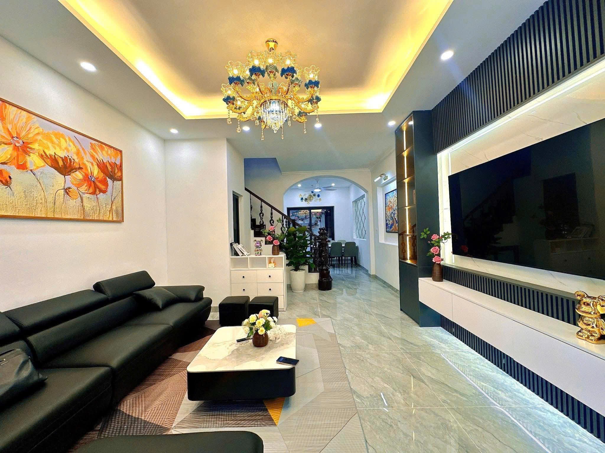 Chỉ nhỉnh 15 tỷ có ngay nhà 70m ô tô qua nhà phố Khương Trung. 2