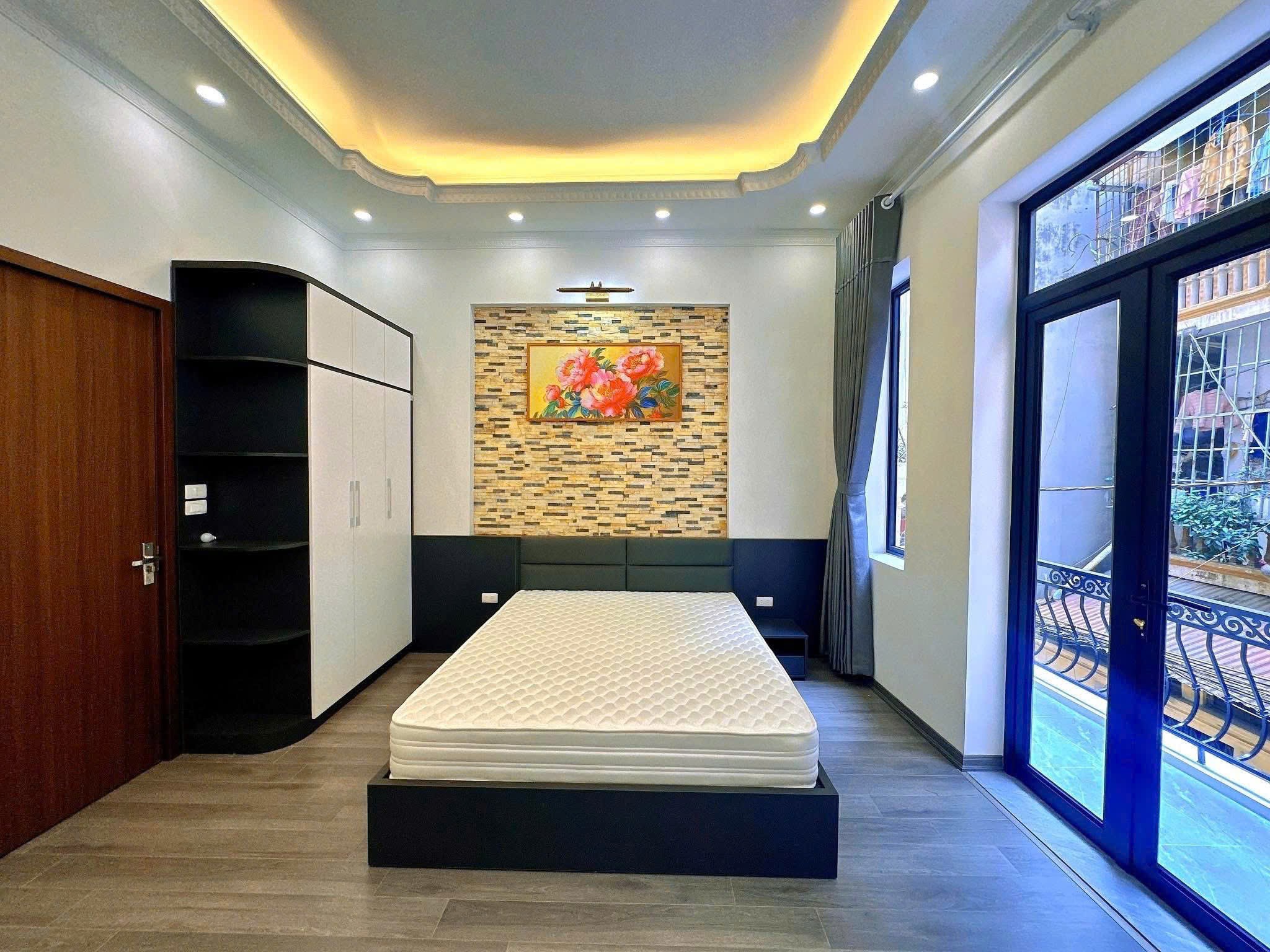 Chỉ nhỉnh 15 tỷ có ngay nhà 70m ô tô qua nhà phố Khương Trung. 3