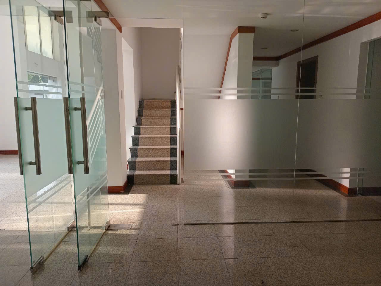 Cho thuê Nhà mặt tiền Phường Thảo Điền, Quận 2, Diện tích 285m², Giá 55 Triệu/tháng 2