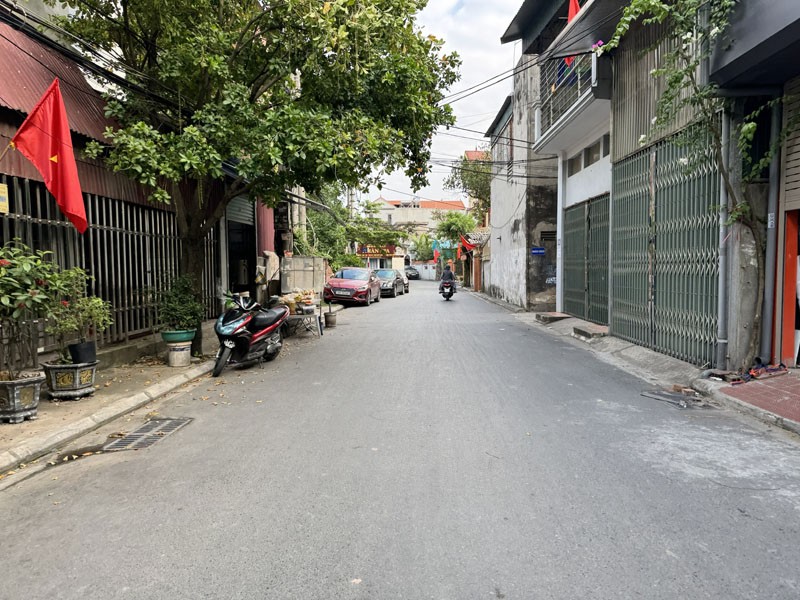Bán 122,5m2 nhà cấp 4, 3 phòng trọ tại TĐC Cổ Bi, Gia Lâm. Ngay cạnh đường Cổ Bi và Công An Huyện 3