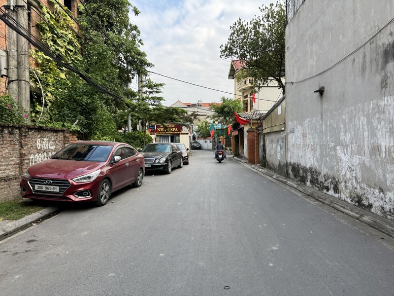 Bán 122,5m2 nhà cấp 4, 3 phòng trọ tại TĐC Cổ Bi, Gia Lâm. Ngay cạnh đường Cổ Bi và Công An Huyện 4