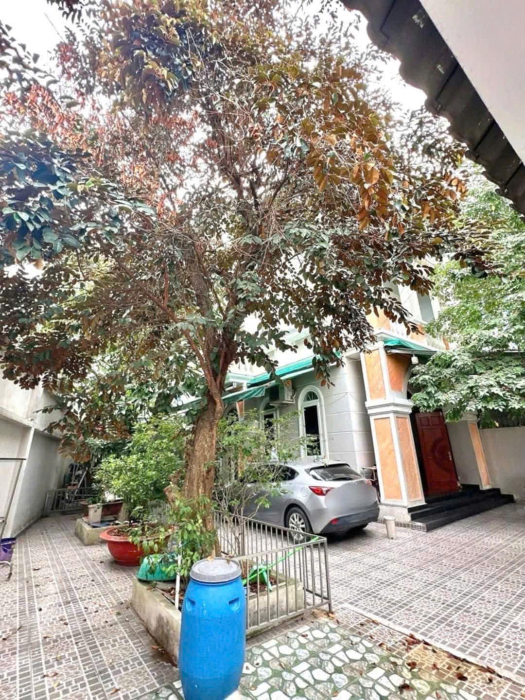 Cho thuê Biệt thự Phường Tam Bình, Thủ Đức, Diện tích 210m², Giá 20 Triệu/tháng 2