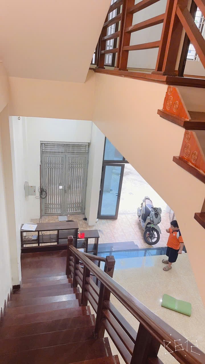 BÁN NHÀ PHỐ BỒ ĐỀ, LONG BIÊN, NGÕ Ô TÔ VÀO NHÀ, LÔ GÓC, DT 110M2* 5 TẦNG* MT 6M* GIÁ 28.5 TỶ 8