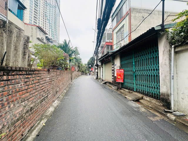 THỬA ĐẤT ĐẸP- NGÕ THẲNG TẮP- OTO QUA NHÀ Ngọc Thụy- Long Biên 51/70 m2,mặt tiền  6.1m, 6.5 tỷ. 4