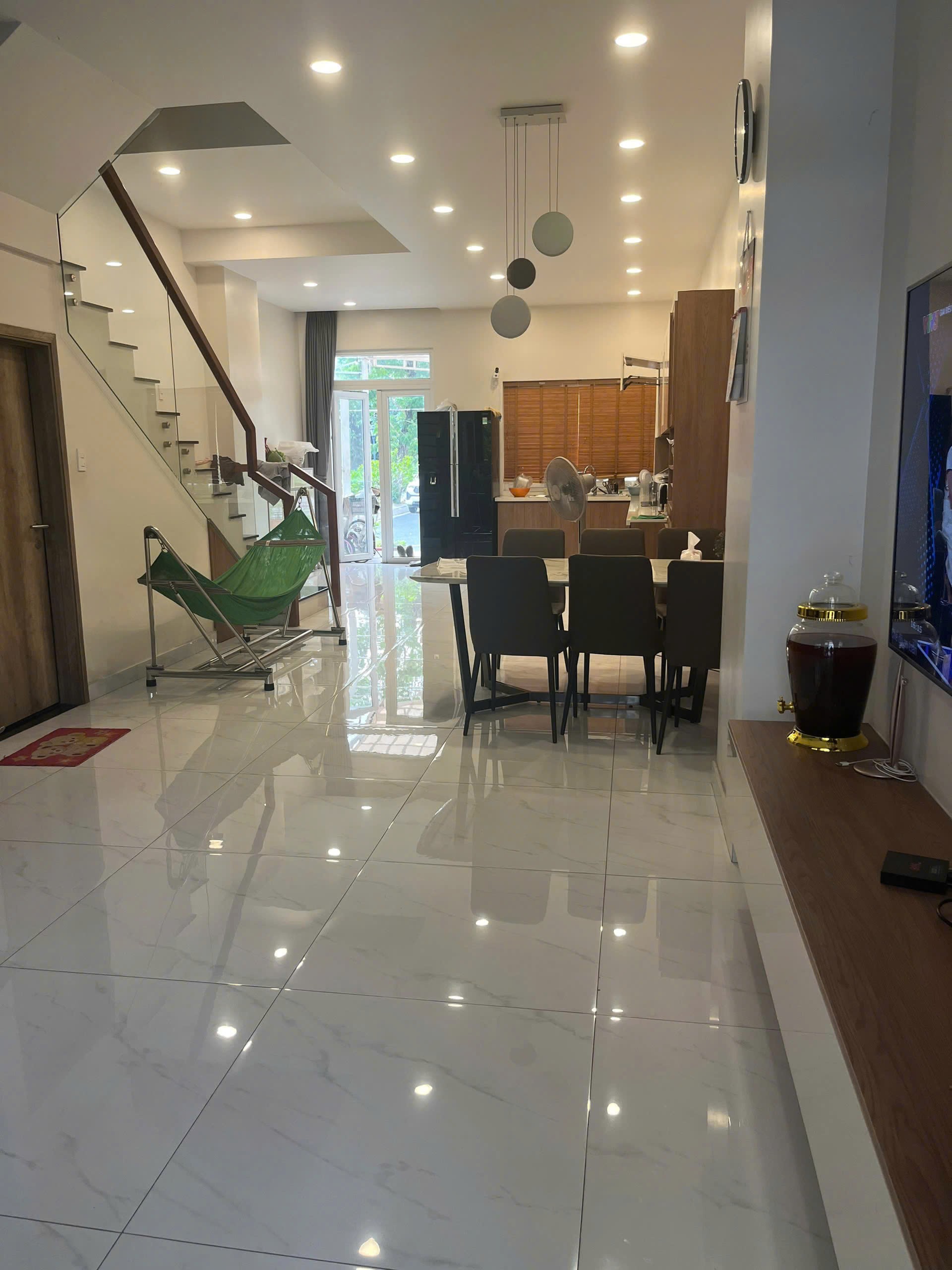 Cho thuê Nhà mặt tiền Quận 9, Hồ Chí Minh, Diện tích 100m², Giá 22 Triệu/tháng 4