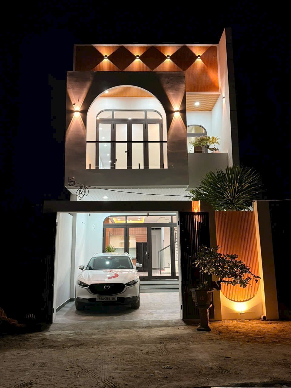 bán nhà mới trung tâm thị trấn Diên Khánh 0985451850 8