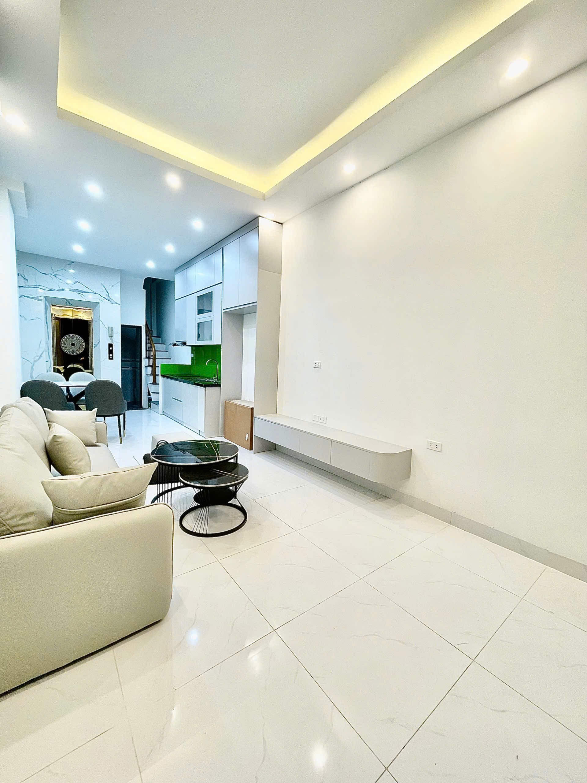 Siêu phẩm Phú Đô 6 tầng ngõ ô tô 7 chỗ vào nhà, mới tinh, thang máy chạy vù vù 5