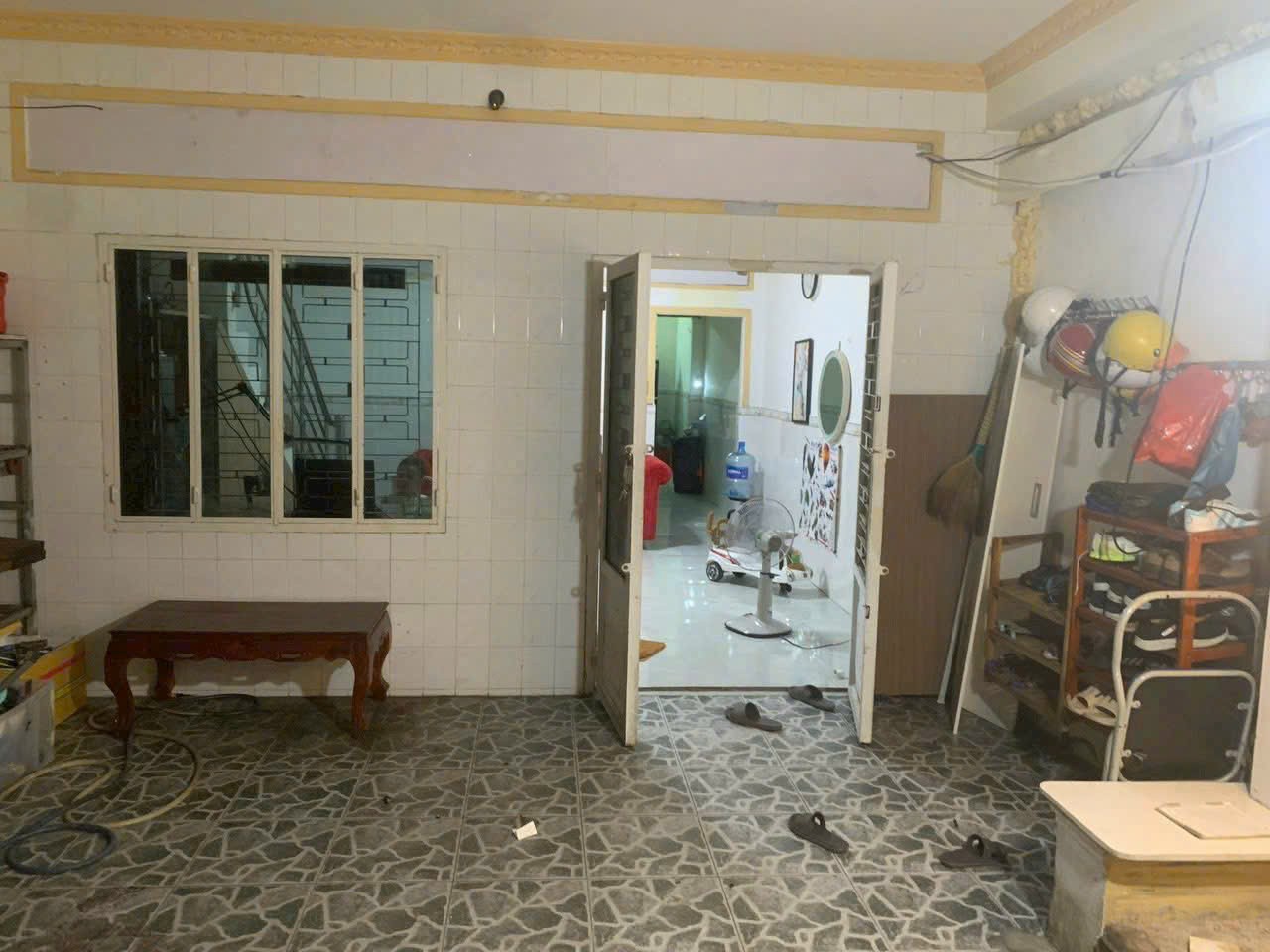 Cần bán Nhà mặt tiền Phường Phước Long B, Quận 9, Diện tích 80m², Giá 5.8 Tỷ 3