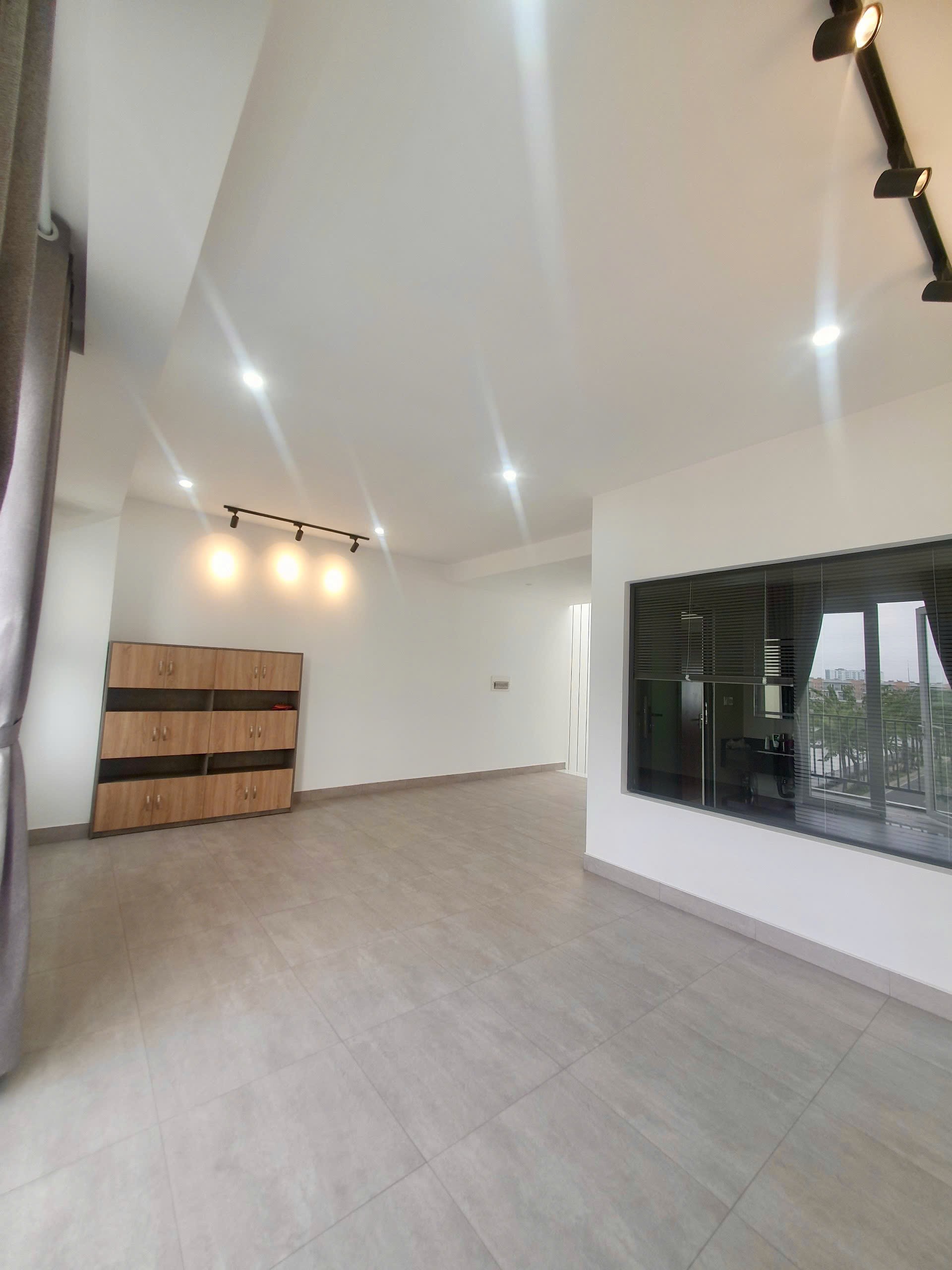 Cho thuê Nhà mặt tiền Phường Phú Hữu, Quận 9, Diện tích 162m², Giá 028 Triệu/tháng 11
