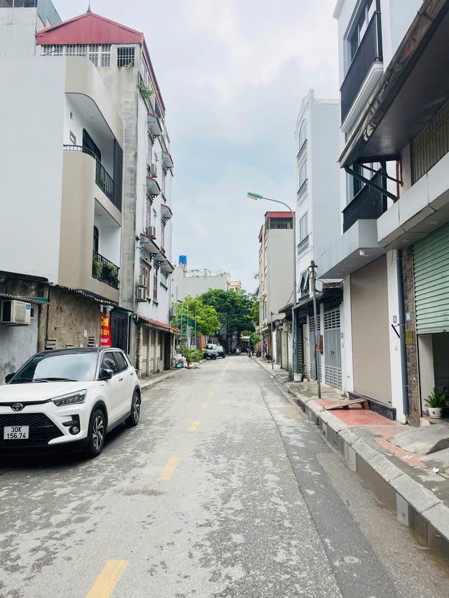 NHÀ MỚI Ô TÔ QUA - VÀO NHÀ  Vũ Xuân Thiều-Long Biên 60m2, 7 tầng,19 tỷ. 3
