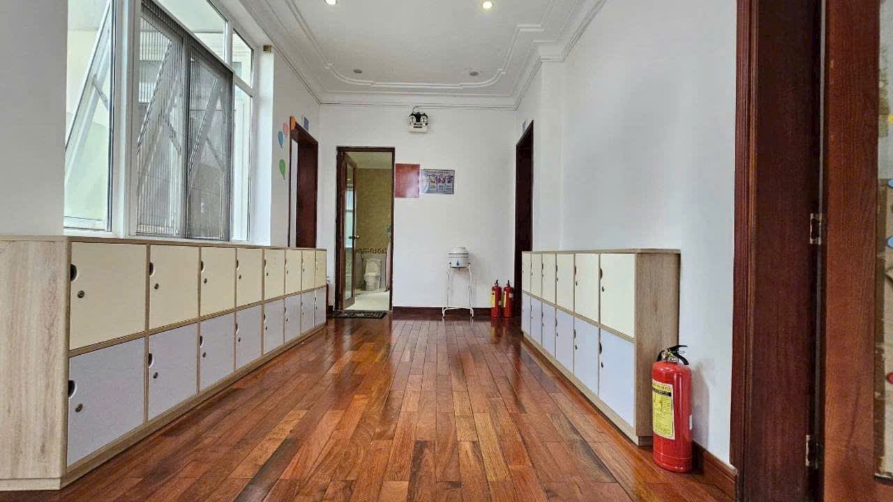 Cho thuê Biệt thự Phường Thảo Điền, Quận 2, Diện tích 867m², Giá Thương lượng 3
