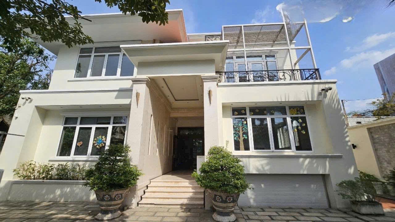 Cho thuê Biệt thự Phường Thảo Điền, Quận 2, Diện tích 867m², Giá Thương lượng 5