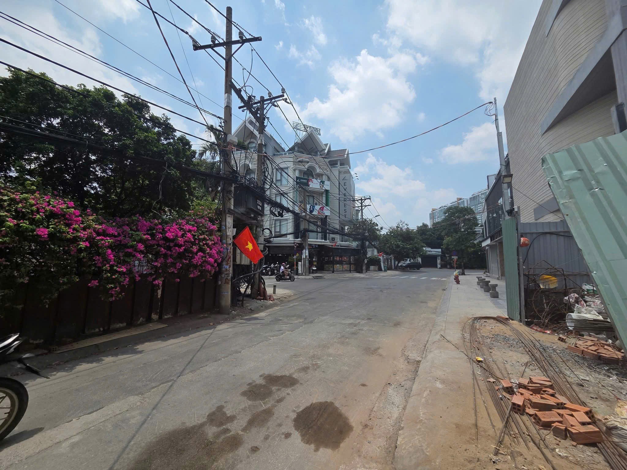 Cho thuê Nhà mặt tiền Phường An Phú, Quận 2, Diện tích 150m², Giá 170 Triệu/tháng 3