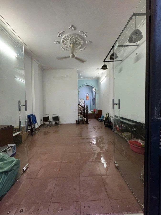 Bán nhà 4 tầng mặt phố lớn Quang Trung, 100m2, mặt tiền rộng 4m, vị trí đẹp, kinh doanh sầm uất,