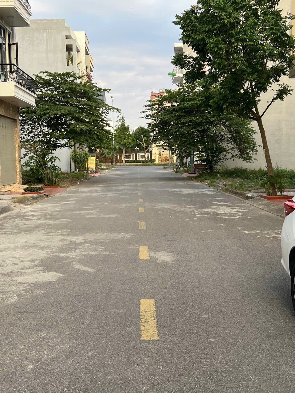 Bán lô đất đường nhánh Hoàng Quốc Việt, TP Hải Dương, 68m2, mt 4m, đường 17.5m, 3.85 tỷ 2