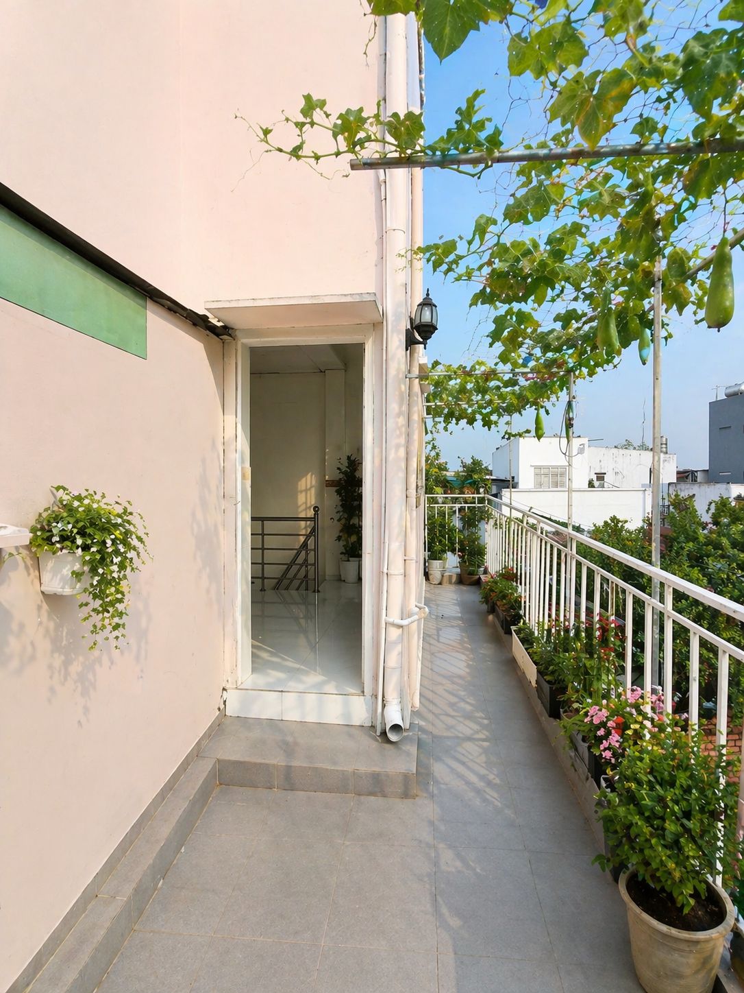 NHÀ 3 TẦNG 40M2 LINH TÂY THỦ ĐỨC - GẦN ĐH CẢNH SÁT KHA VẠN CÂN - SHR KO QUY HOẠCH - 2,7 TỶ