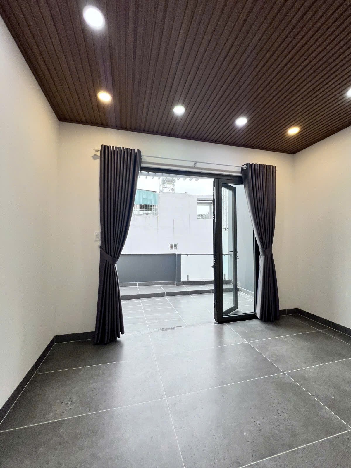 KHU VIP TÂN HƯƠNG TÂN PHÚ HẺM XE TẢI 64M2 MỚI 4 TẦNG SHR CHỈ 9.8 TỶ 10