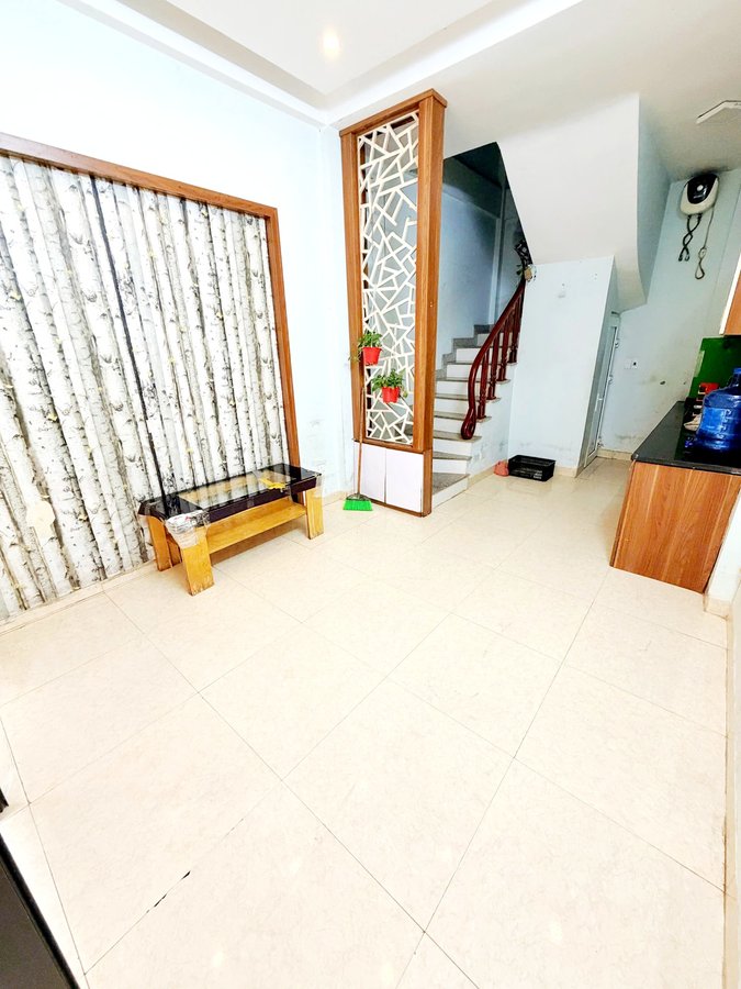 Bán Nhà Thịnh Liệt 30m2. 5 tầng. mặt tiền 3m. Giá 8.2 tỷ Hoàng Mai Hà Nội 2