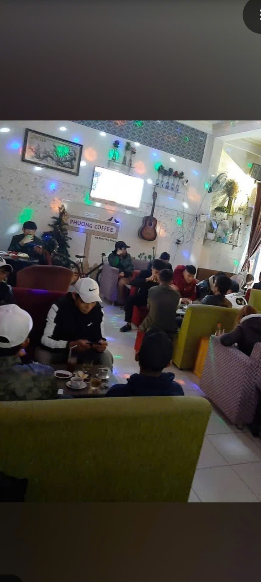 Cần sang quán Phương Coffee (hát cho nhau nghe) karaoke tại Đà Lạt