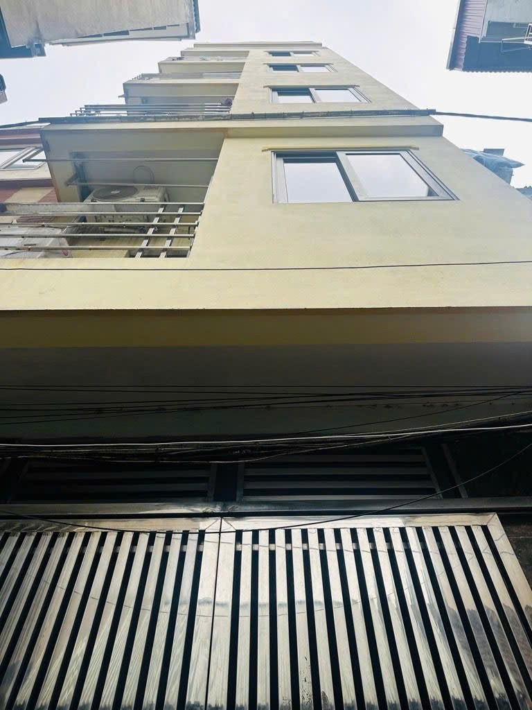 50m2 PHÂN LÔ, CHDV 6 TẦNG THANG MÁY, 9 PHÒNG KHÉP KÍN, THOÁNG TRƯỚC SAU - CẠNH GA NHỔN, KĐT HINOD 2